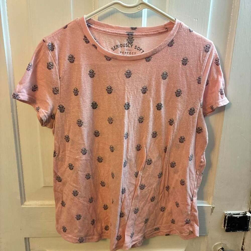 Aeropostale Seriously Soft Perfect Crew Pink Pinecone T-Shirt